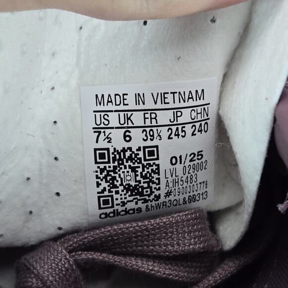 NEW adidas Gazelle Indoor Womens Size 7.5 Lifestyle Shoes Shadow Fig Gum IH5483 - Picture 10 of 13